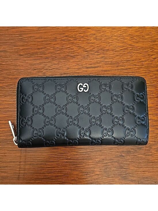 Gucci Handbags - Authentic Gucci Logo Black Continental Wallet